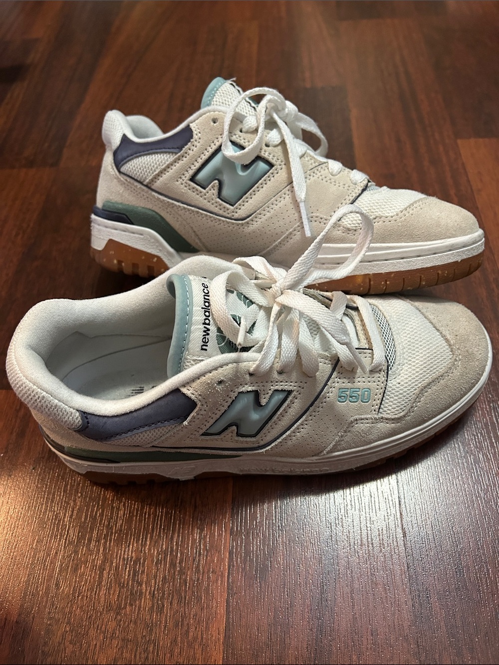 New Balance 550